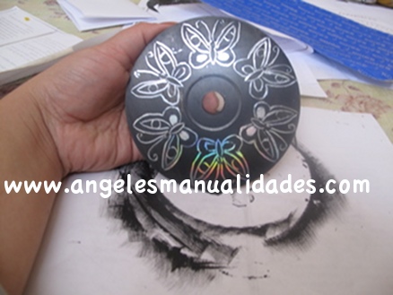Manualidad con CD Reciclado terminado diseño 2